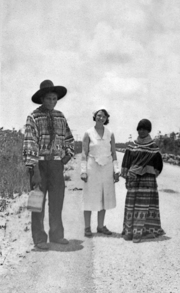 Seminole Indians and Martha McLeod of Tallahassee on the Tamiami Trail - Florida