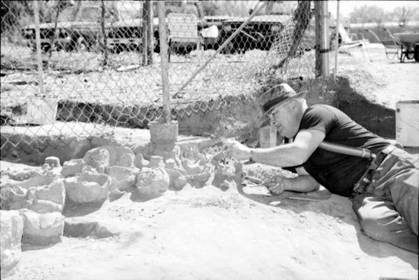 Pottery dig in southwest Tallahassee
