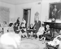 19083