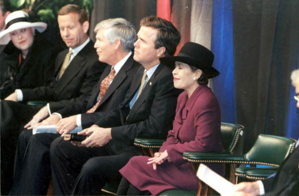 Jeb Bush at prayer breakfast