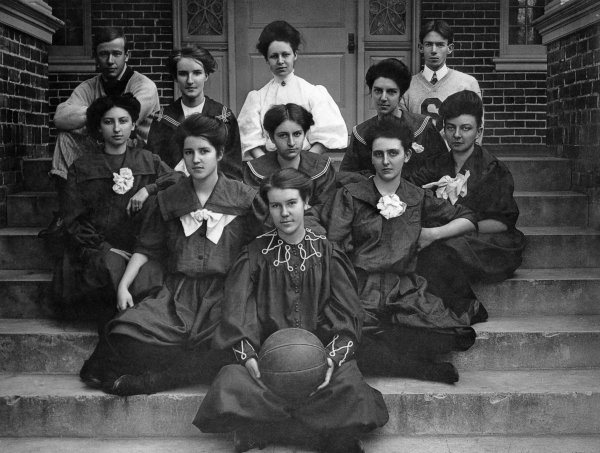 Group portrait of Stetson University's women's basketball team
