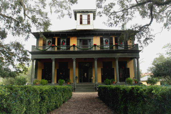 Front view of the historic Brokaw-McDougall house located at 329 North Meridian Street - Tallahassee, Florida