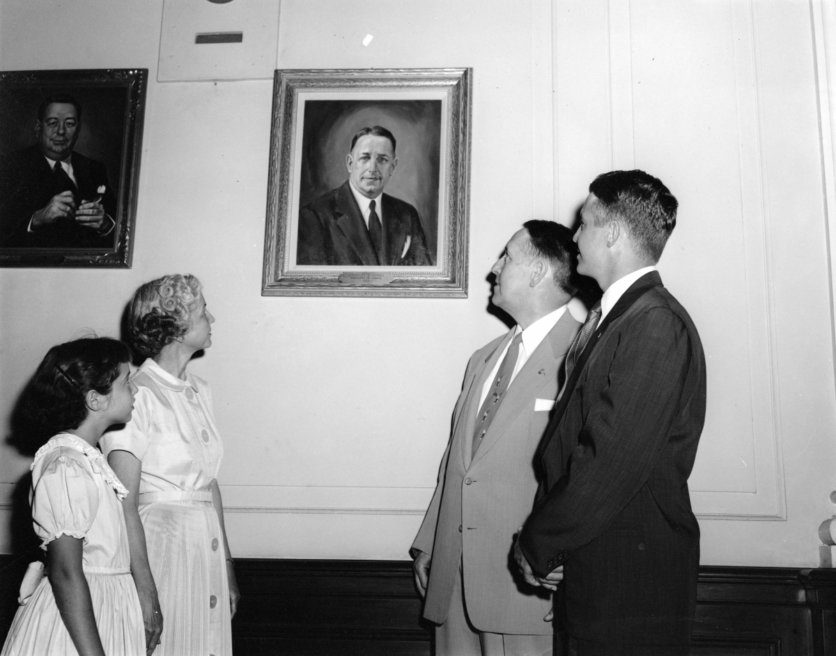 Governor Charley Johns and family unveiling his portrait