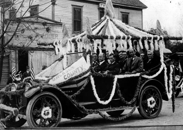 Jackson County delegation in Governor Catts' inaugural parade - Tallahassee, Florida