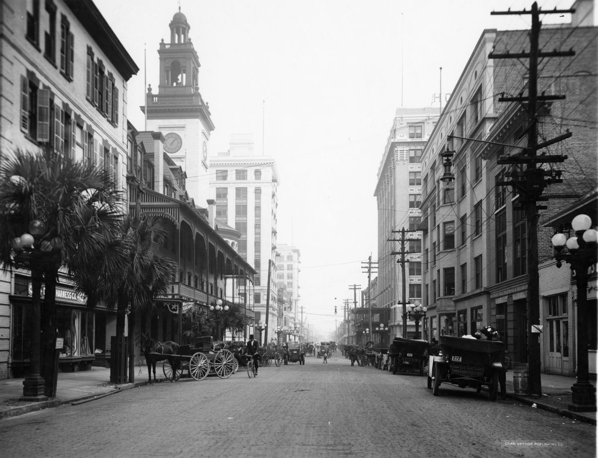 Looking down Forsyth Street - Jacksonville, Florida