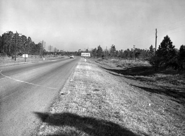View of Road 5 at the city limits of Bunnell - Bunnell, Florida