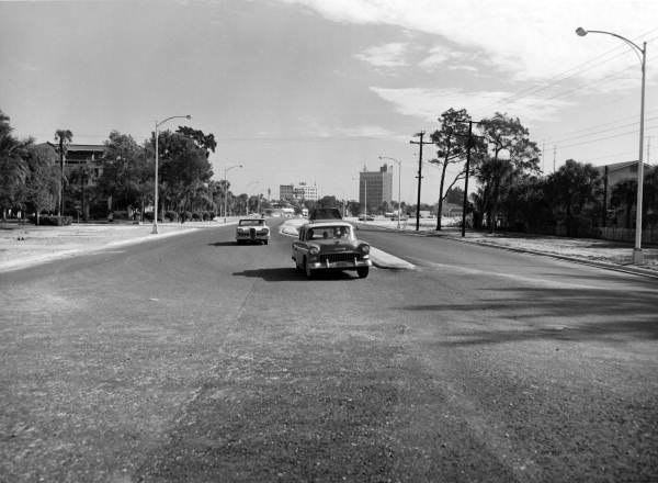 View of the Road 780 near intersection with Rivera Drive - Sarasota, Florida.