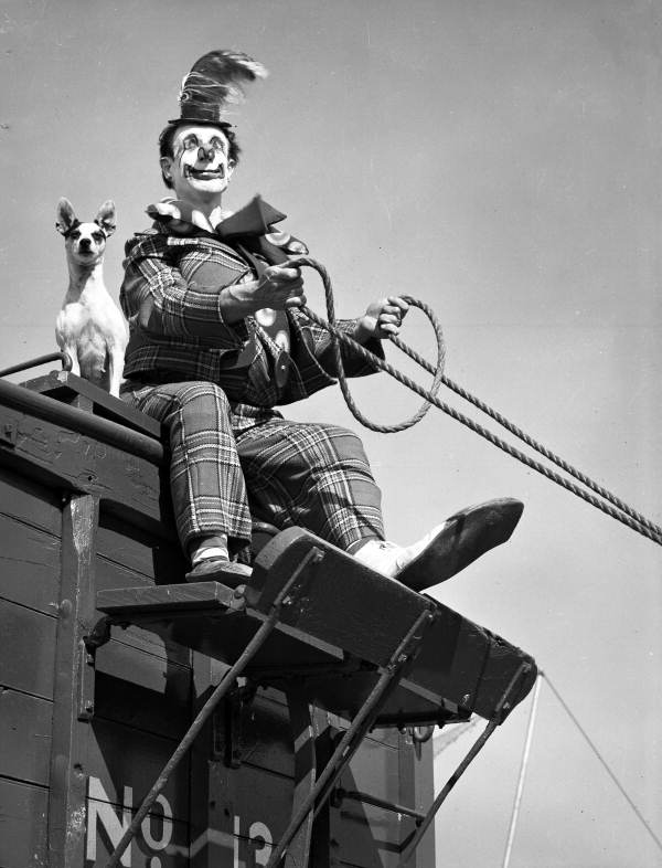 Ringling Circus clown Buzzy Potts with his dog Daisy June.