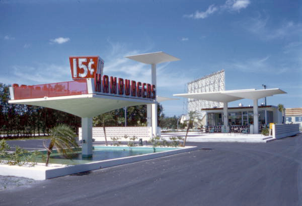 View showing the Burger Queen fast food restaurant at 4300 14th St. W. in Bradenton.