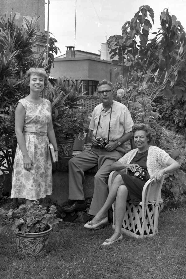Portrait of photographer Joe Steinmetz with his wife Lois Foley Steinmetz and daughter Lois Duncan in Sarasota, Florida.