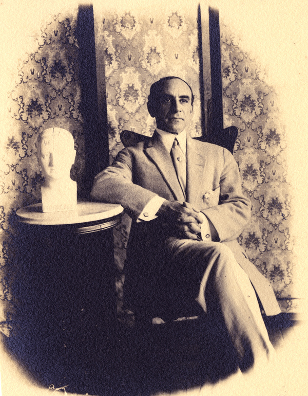 Portrait of Koreshan Henry Silverfriend.