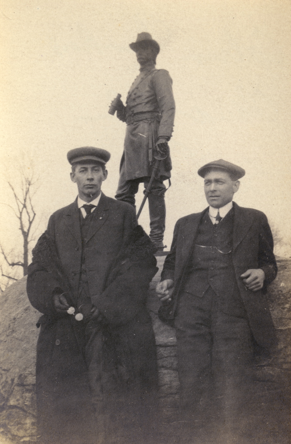 Koreshans Calvin Bankert and Claude Rahn at the Gettysburg National Military Park.