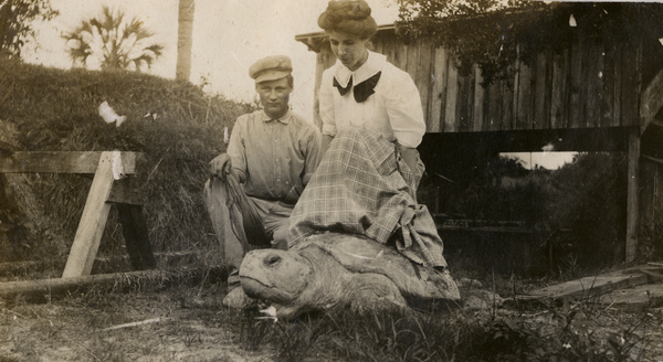 Koreshans Imogene Bubbett Rahn and Eddie Koester with turtle.