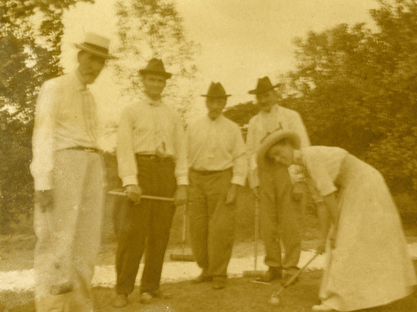 Postcard showing Koreshans playing croquet.