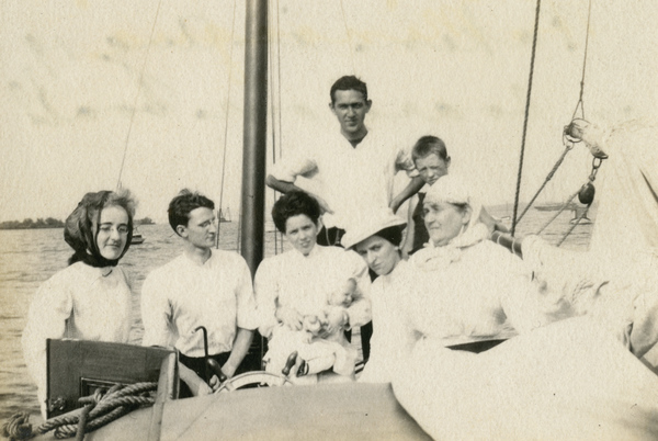 Annie Ray Andrews, left, with fellow Koreshans aboard their boat.