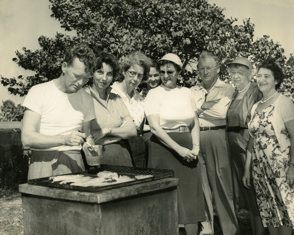 Koreshans and friends having a barbecue.