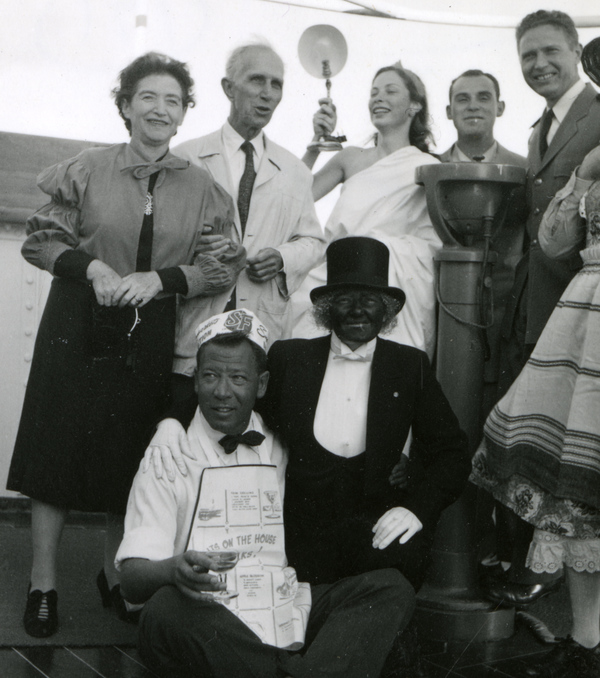 Koreshans Hedwig Michel and Laurie Bubbett, at left, posing with group during Europa trip.