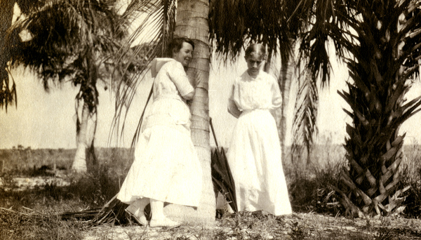 Koreshans Bertie Boomer, left, and Evelyn Bubbett at Estero Island.