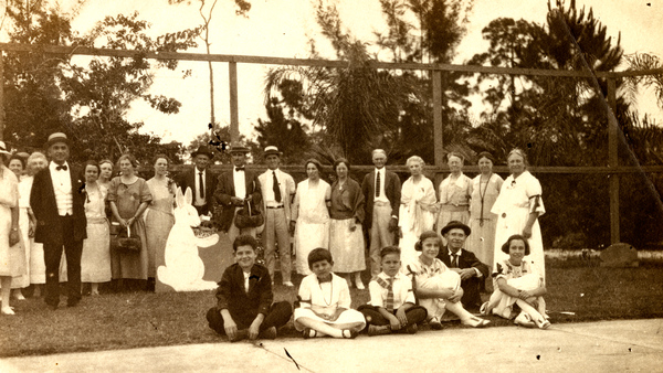 Group portrait of Koreshans during an Easter party at the tennis court.
