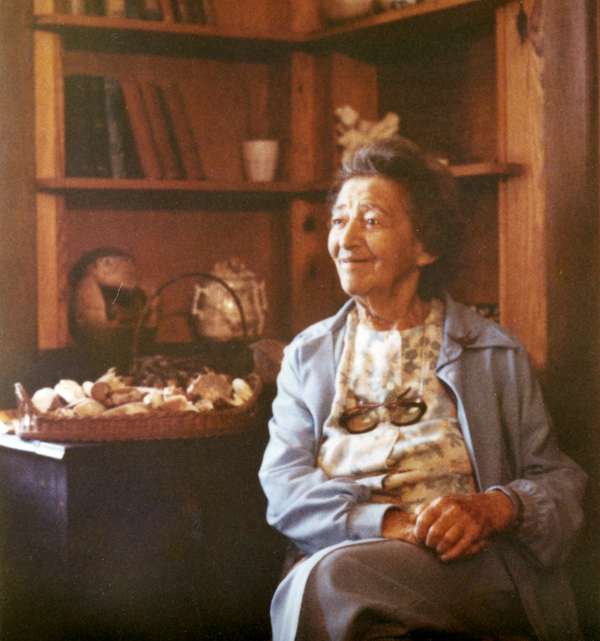 Portrait of Koreshan Unity president Hedwig Michel.