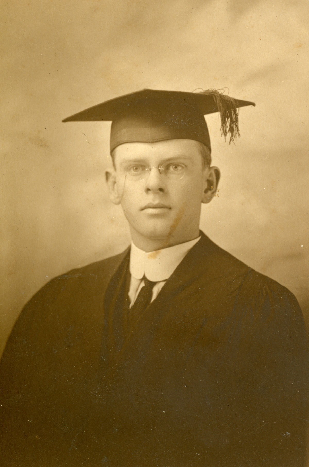 Florida Memory • Portrait of University of Colorado graduate Fred W. Pine.