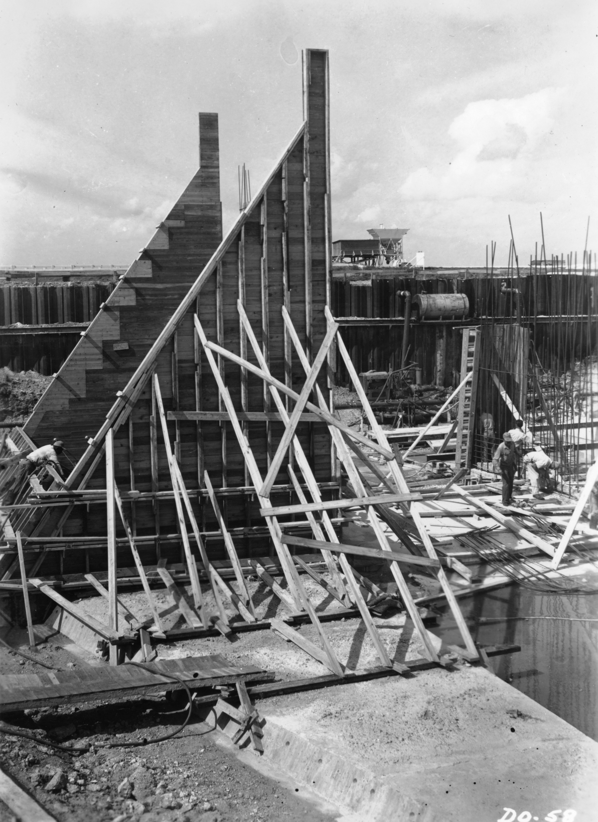 Close-up view of hydraulic structure being constructed in the CSF Flood Control District near Lake Okeechobee.