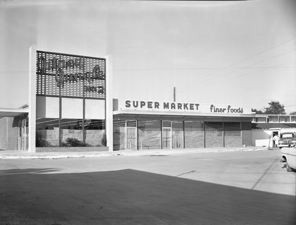 New Jitney Jungle supermarket at 1415 W. Tennessee St. in Tallahassee.
