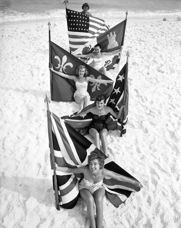 Fiesta of 5 Flags beauty queens in Pensacola.