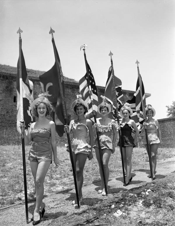 Fiesta of 5 Flags beauty queens in Pensacola.