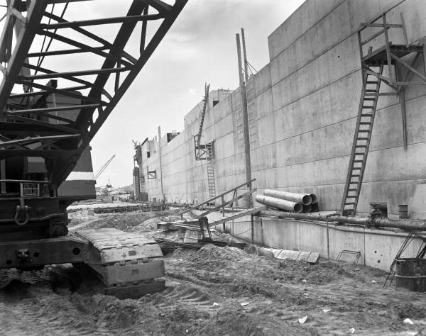 Close-up view showing construction of the St. Johns Lock in Putnam County.