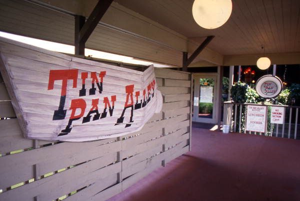 Entrance to the Tin Pan Alley restaurant at 5051 14th St. W. in Bradenton, Florida.