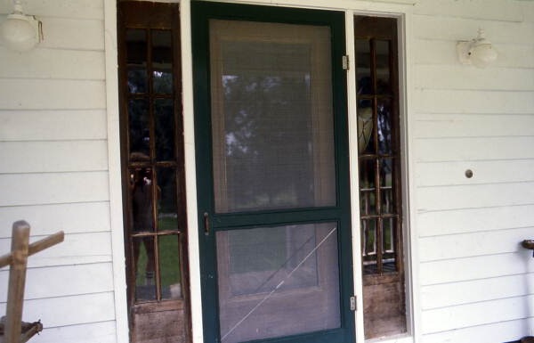 Front door to the Parker House in Brooksville, Florida.