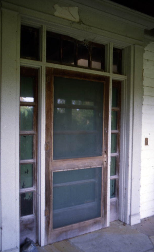 Front door to the Lykes House in Brooksville, Florida.