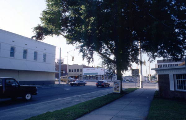 View looking north at the intersection of 7th St. and Meridian Ave. in downtown Dade City, Florida.