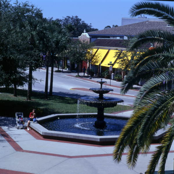 View of a fountain in the historic Hyde Park district at the intersection of Dakota and Snow avenues in Tampa, Florida.
