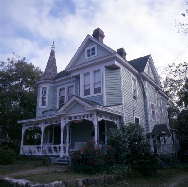 Historic house at 111 W. Strong St. in the North Hill Preservation District of Pensacola, Florida.
