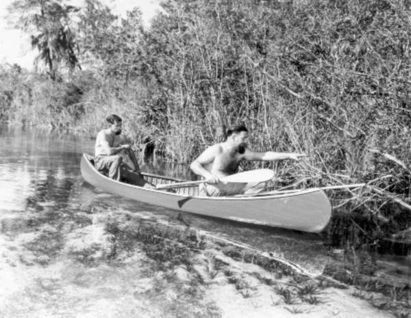 Alton Smith and Al Zaebst hunting for alligators - Weeki Wachee River, Florida