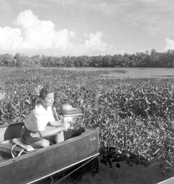 Lotte Tanzler fishing at Homosassa Springs