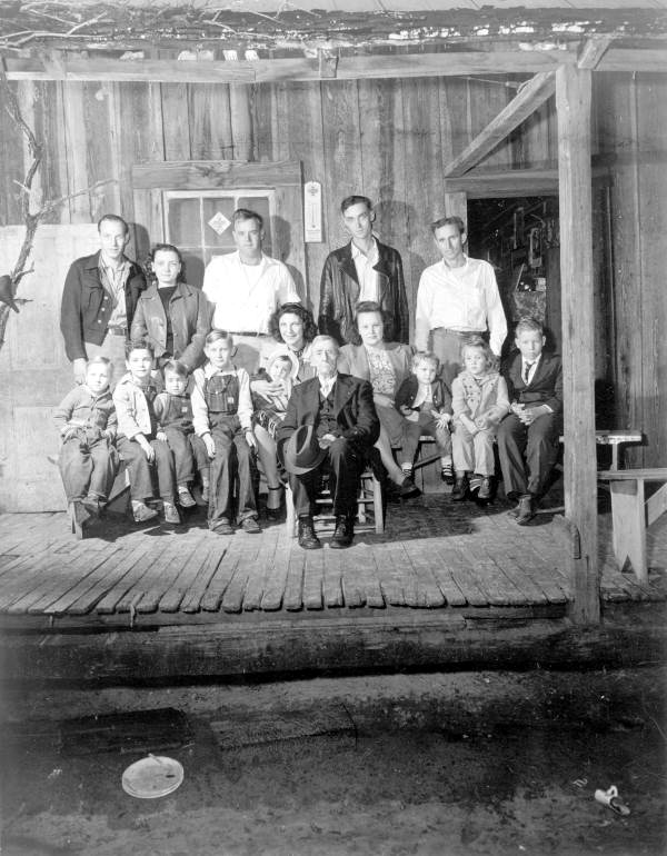 Hance Osteen with his grandchildren and great grandchildren - Gilchrist County, Florida