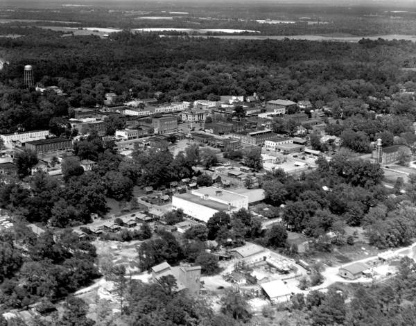 Aerial view of Quincy with a water tower in background - Quincy, Florida