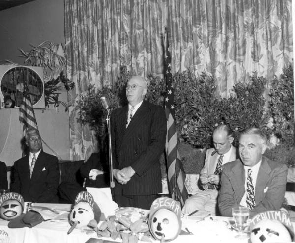 Florida Memory • Frank Roper, Fla. Citrus Comm., introducing Gov ...