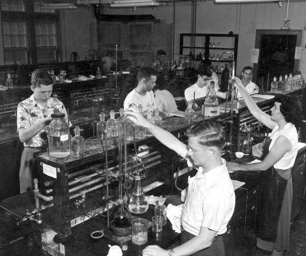 Florida State University chemistry class - Tallahassee, Florida