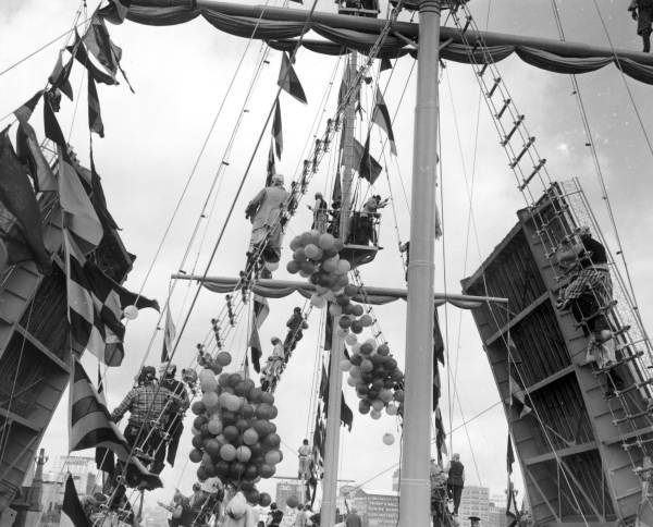 The "Jose Gasparilla" pirate ship at the Gasparilla festival - Tampa, Florida.