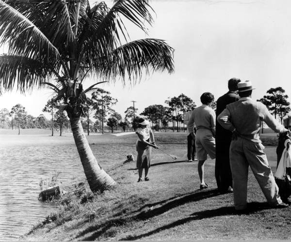 Golfer plays at a golf tournament - Fort Lauderdale, Florida