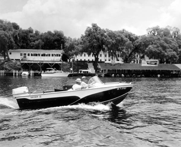 View of boat passing Sportsman's Lodge - Welaka, Florida.