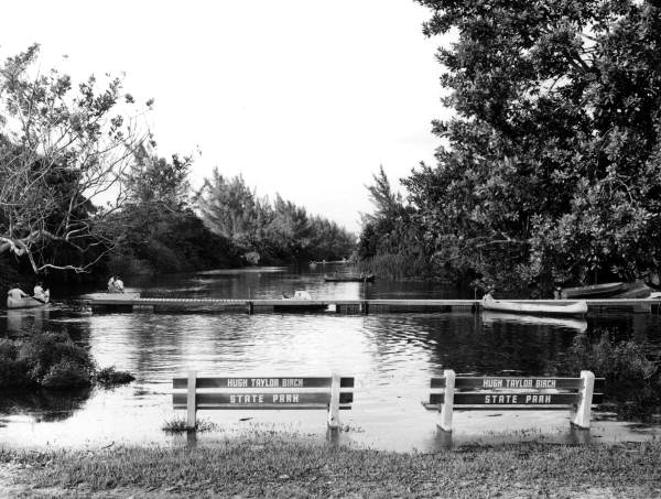 View of the waterway at the park - Fort Lauderdale, Florida .