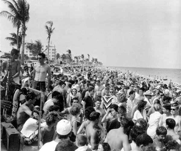 Fort Lauderdale beach crowded with college students during Easter vacation.