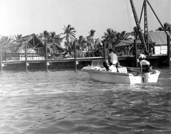Motorboat gets ready to dock - Big Pine Key, Florida