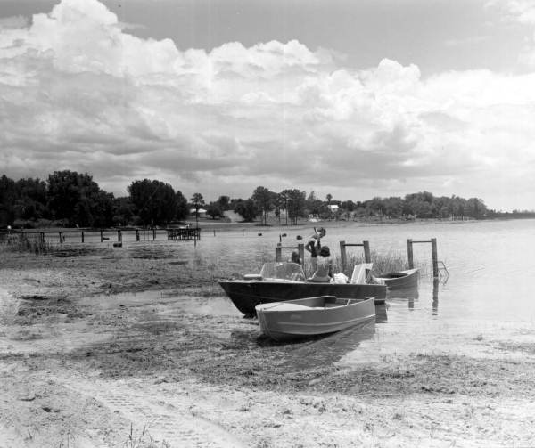 Boating in Frostproof.