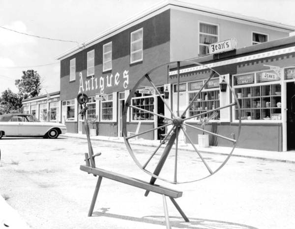 Antique shop - Dania, Florida